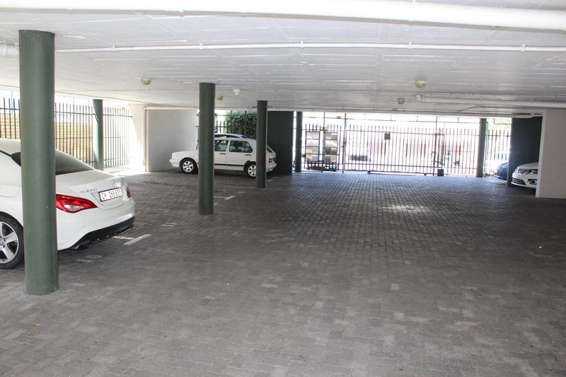 1 Bedroom Property for Sale in Oostersee Western Cape